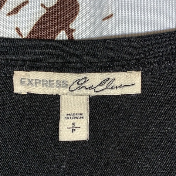 Black top (short in front long in back) - Picture 6 of 6